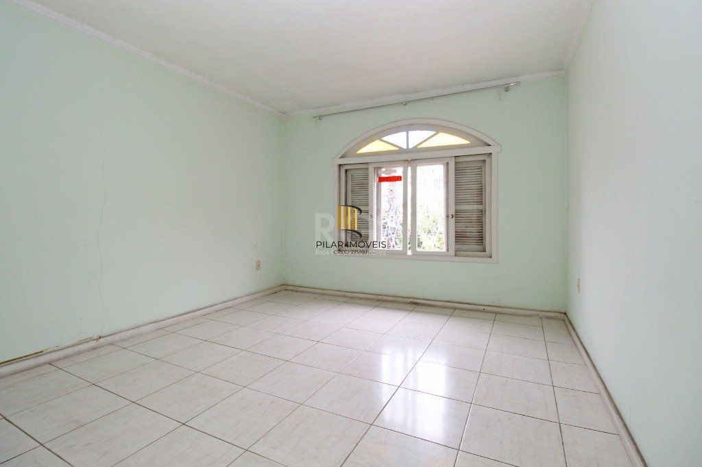 Casa 7 dormitórios no bairro Glória