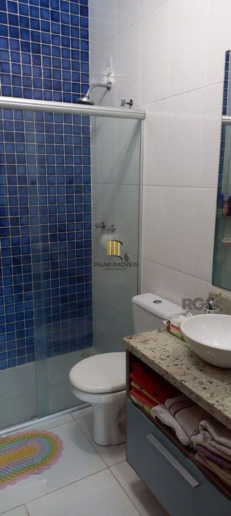 Casa com 2 dormitórios no bairro Hípica