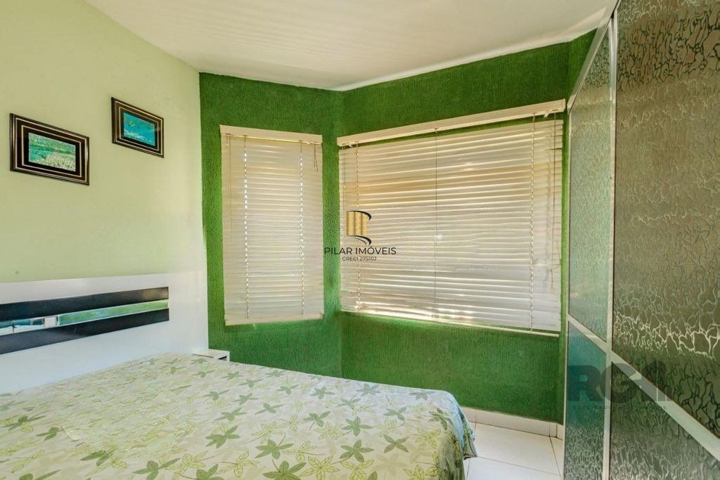 Casa de 3 dormitórios no bairro Rubem Berta
