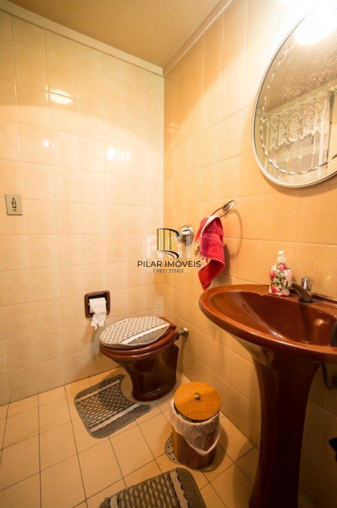 Cobertura para Venda - 237.88m², 3 dormitórios, sendo 1 suites, 2 vagas - Moinhos de Vento