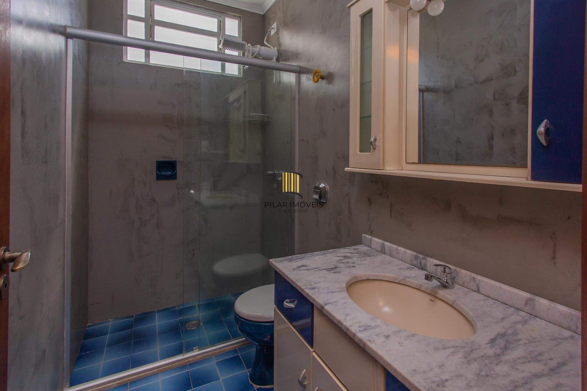 Apartamento 02 dormitórios próximo ao hospital Moinhos