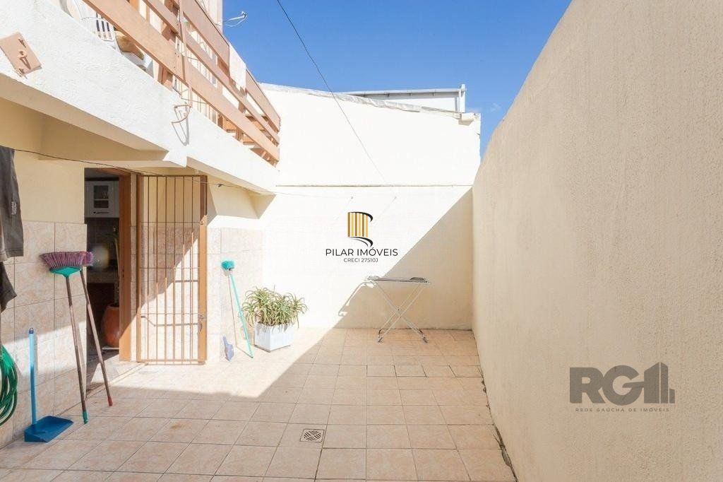 Casa de 229m², bairro Vila São José