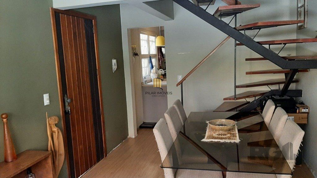 Casa Condominio 3 Dormitório(s) Bairro Medianeira