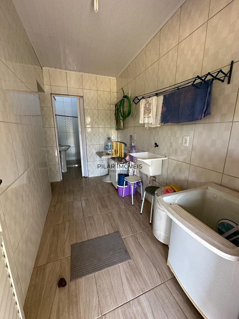 Casa 2 dormitórios no bairro Praia Azul