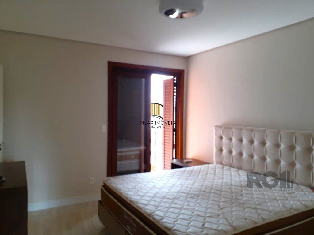 Apartamento 177m² - 3 dormitórios, 2 vagas no bairro Santa Tereza