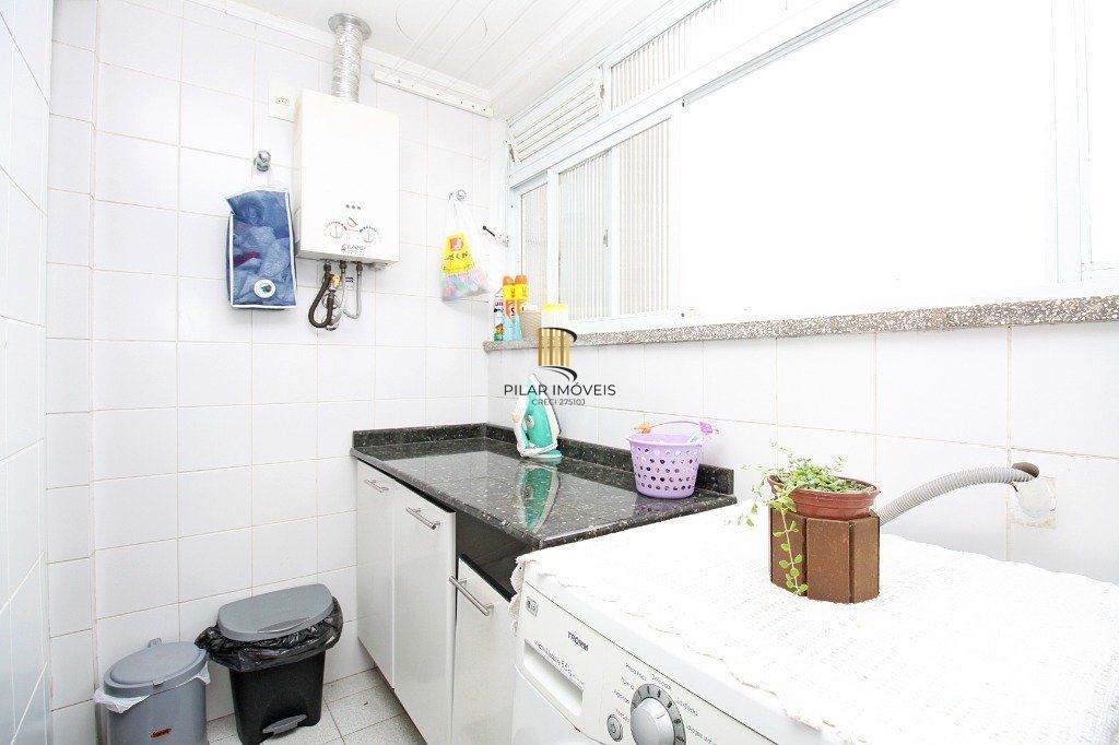 Apartamento para Venda - 72m², 2 dormitórios, 1 vaga - Passo da Areia