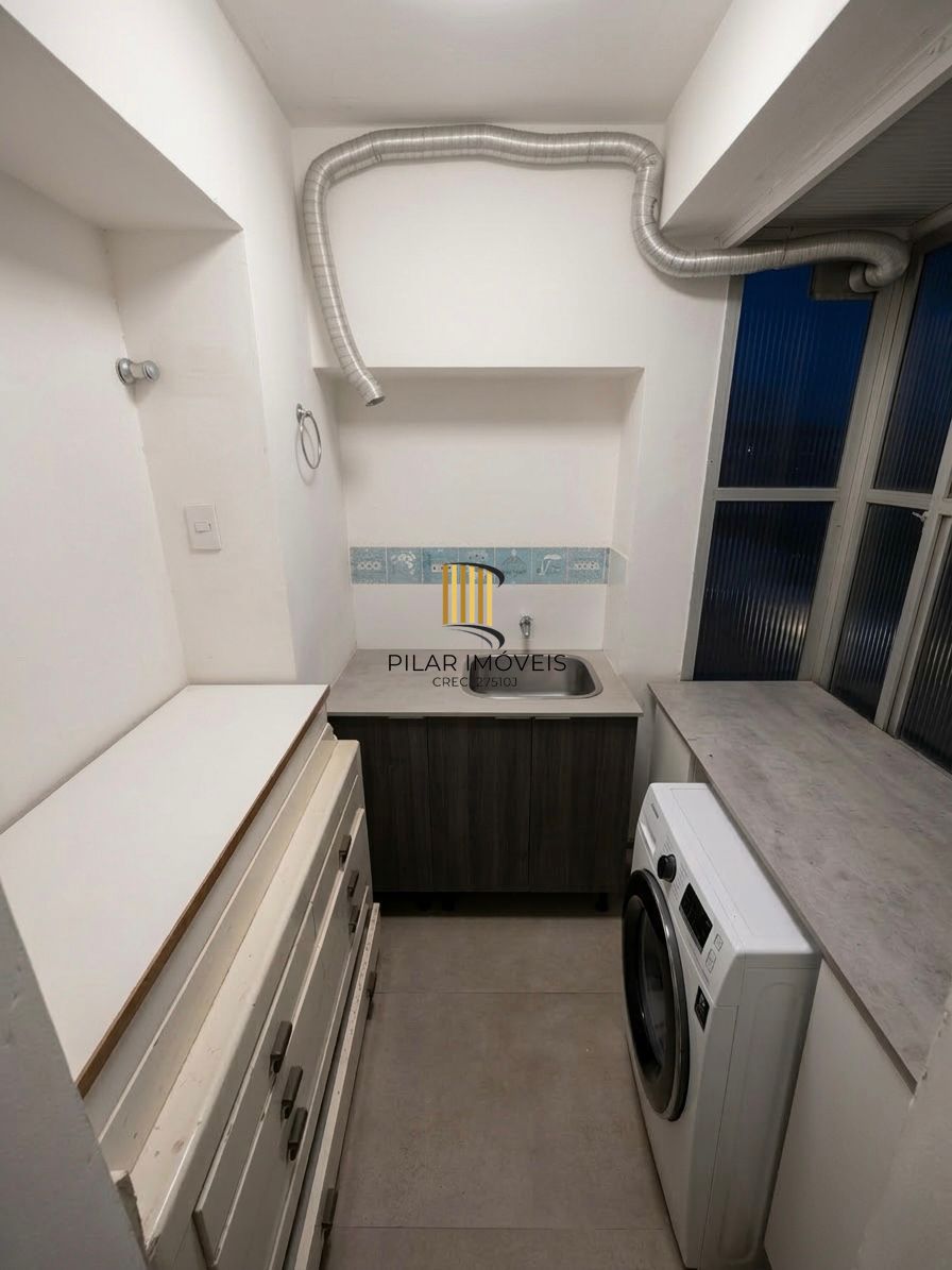 Apartamentto de 02 dormitorios amplo e com vista para Guaiba no centro de Porto Alegre/RS.