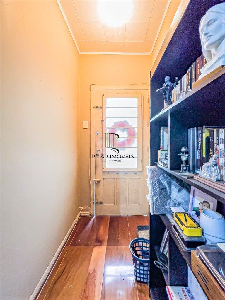 Casa para Venda - 212m², 3 dormitórios, 3 vagas - Azenha