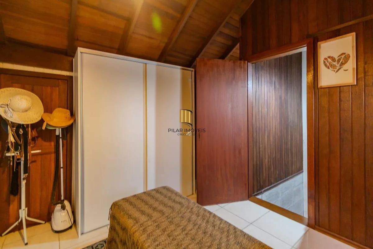 Casa de condomínio à venda com 258m², 3 quartos e 2 vagas