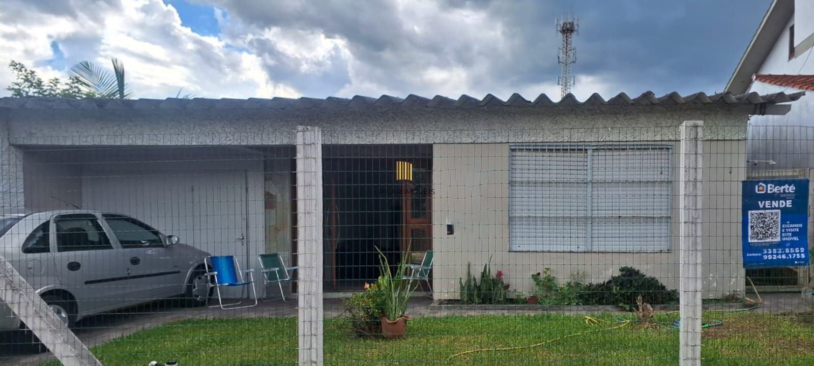 Casa no centro de Tramandaí com 3 dorm, 2 banh + edícula completa, garagem 2 carros com churrasqueira, próxima à Av. Fernandes Bastos. - Pilar Imóveis