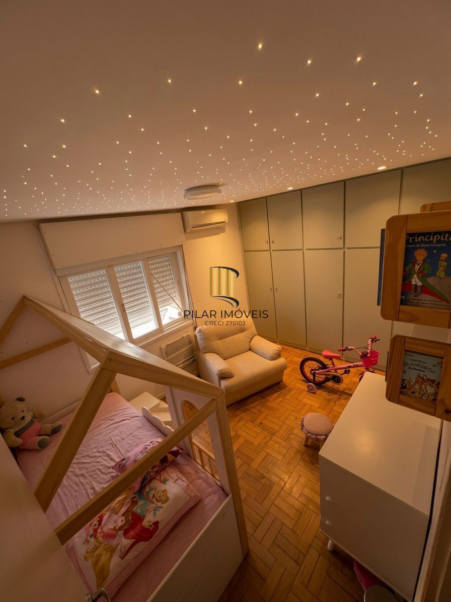 Apartamentto de 02 dormitorios amplo e com vista para Guaiba no centro de Porto Alegre/RS.