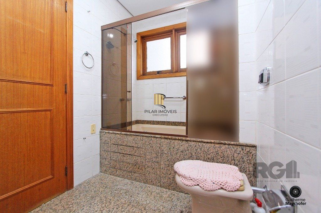 Excelente apartamento de 315m² com 3 dormitórios e 2 vagas.
