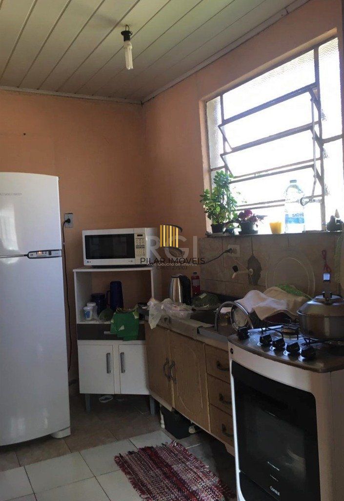 Casa para Venda - 74m², 3 dormitórios, 2 vagas - Nonoai