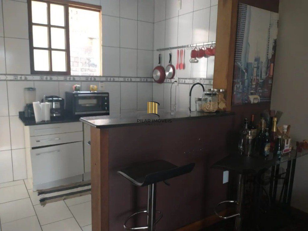 Casa com 3 dormitórios no bairro Santa Tereza