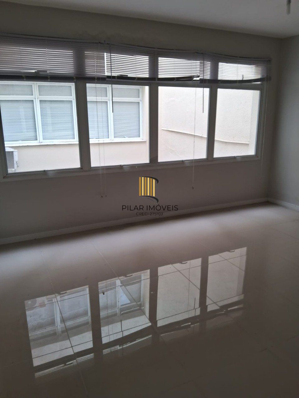 Sala Comercial no bairro Petrópolis em Porto Alegre para Alugar