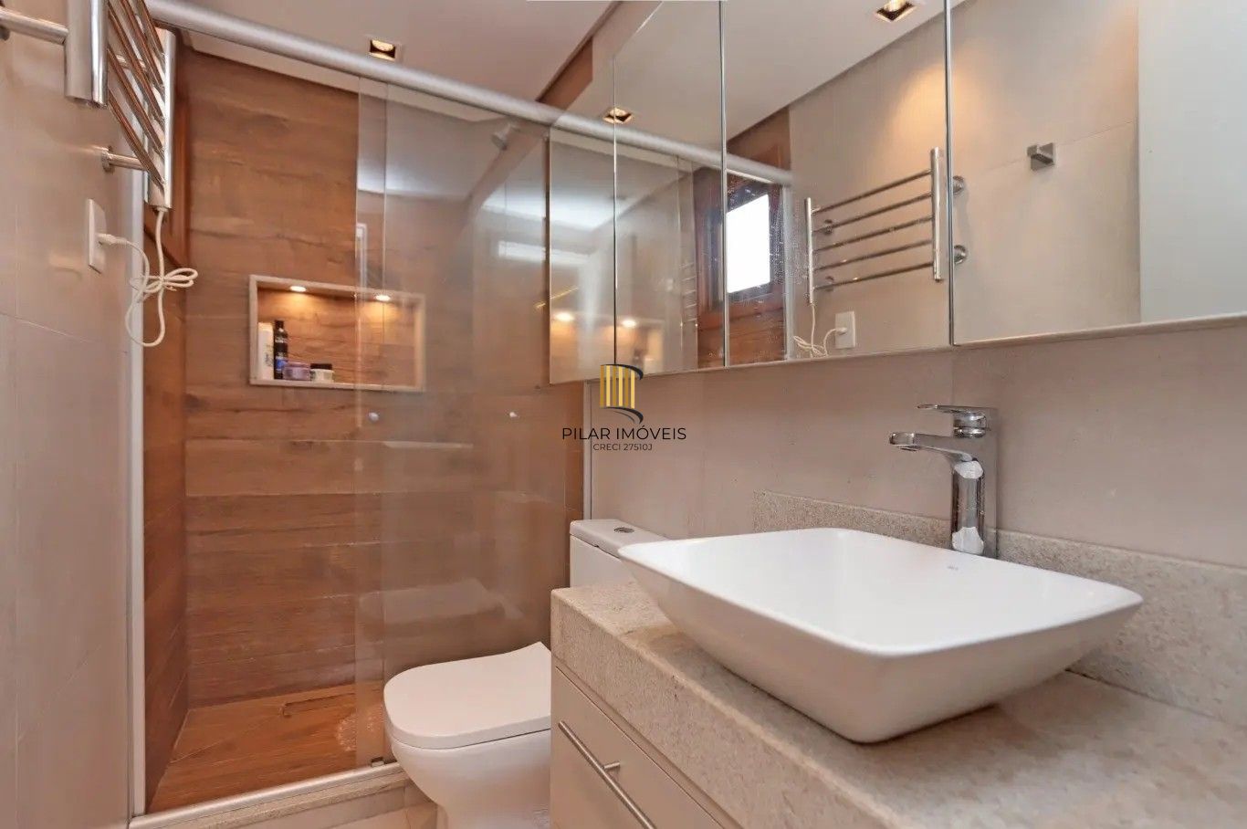 Casa de Condomínio 2 dormitórios no bairro Camaquã