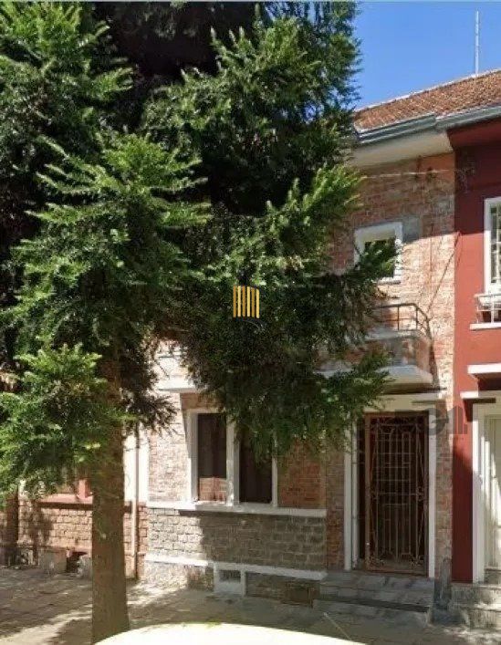 Casa 3 dormitórios no bairro Menino Deus