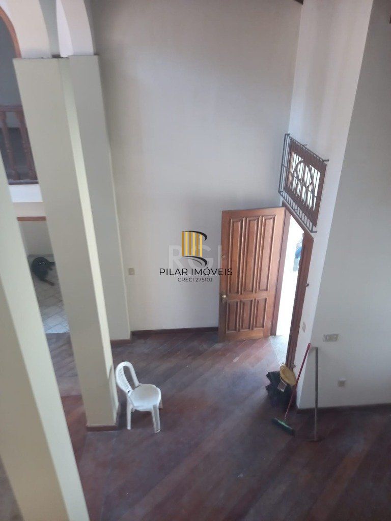 Casa 3 dormitórios no bairro Nonoai