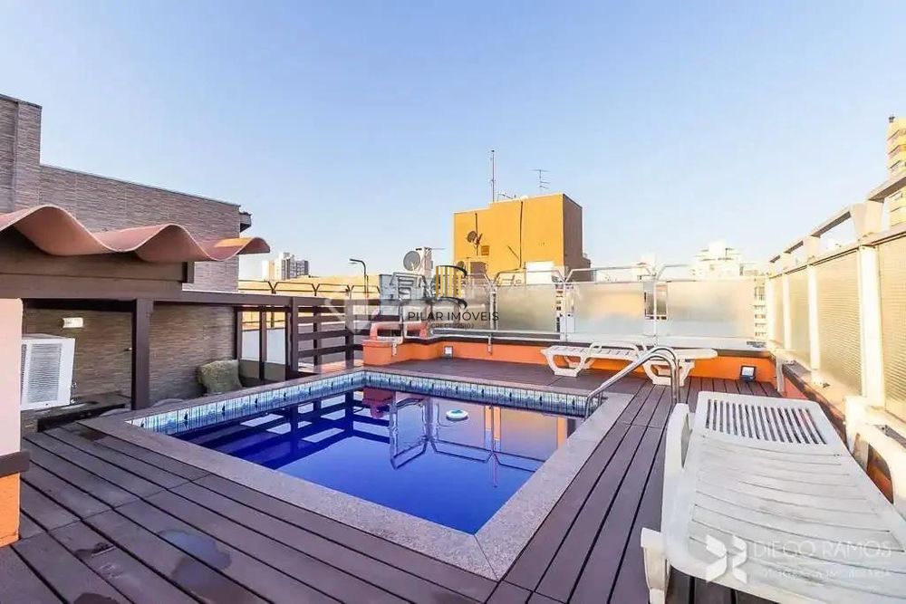 Cobertura 153m² semimobiliada com vista panorâmica no Menino Deus