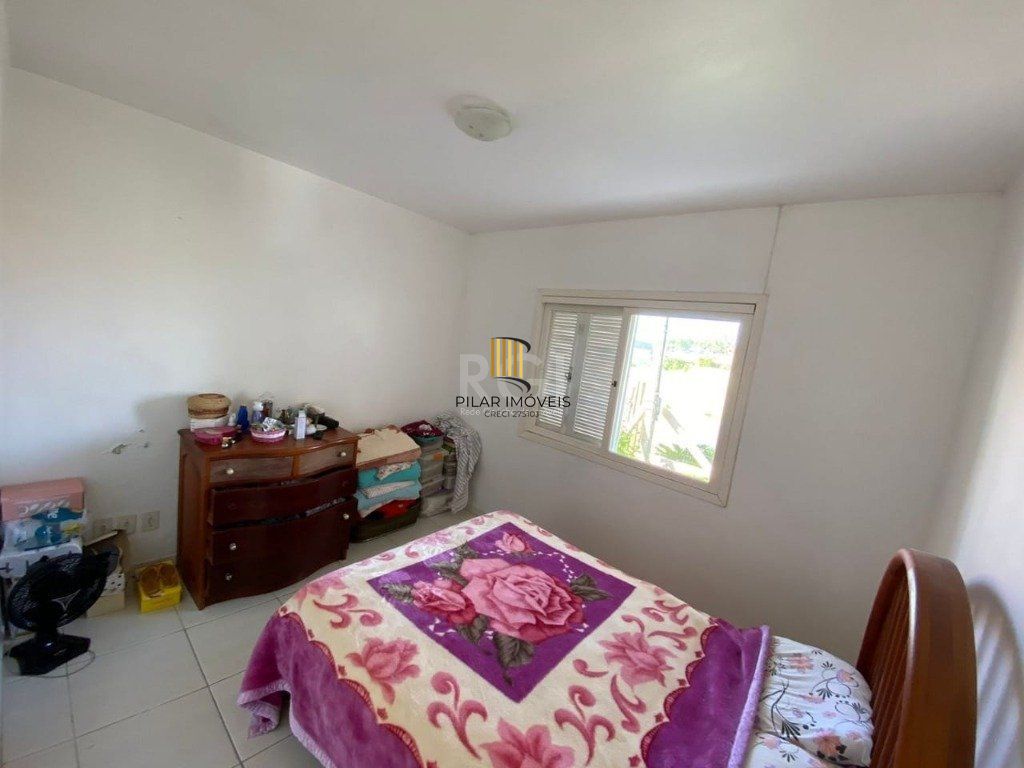 Casa para Venda - 69m², 2 dormitórios, 2 vagas - Capão Novo