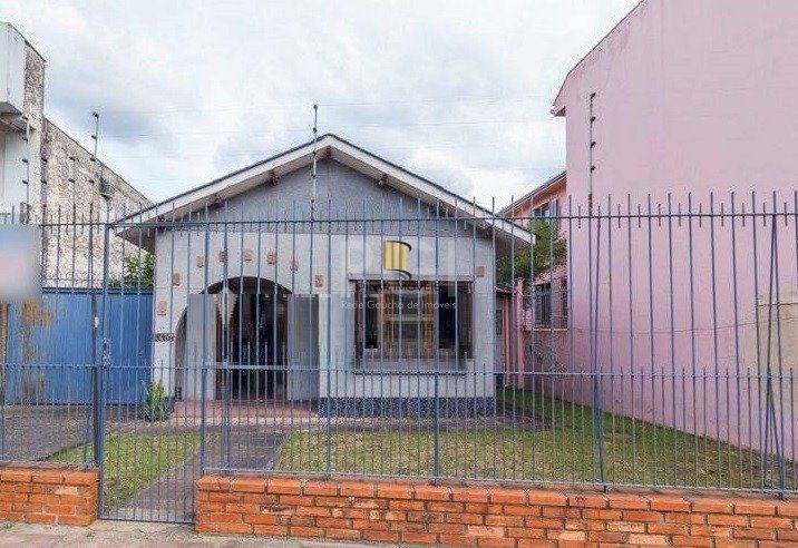 Predio para Venda - 120m², 3 dormitórios, 3 vagas - Partenon