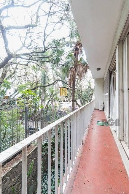 Apartamento 126m² - Semi mobiliado, 3 dormitórios, 1 vaga no bairro Moinhos de Vento