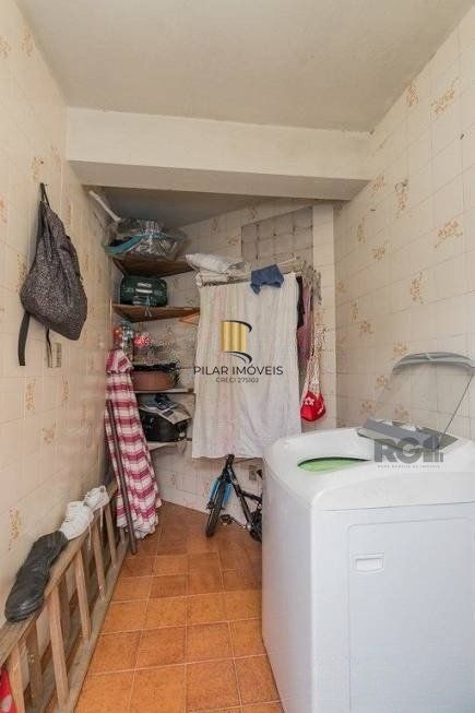 CASA PRÓXIMA AO PONTAL, com 5 vagas, 3 dormitórios!