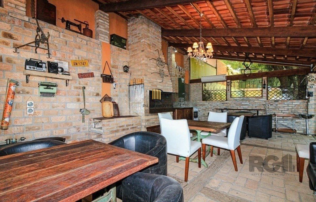 Casa em Condomínio à venda com 4 quartos 319 m²  Rua Manoel Leao, Pedra Redonda, Porto Alegre