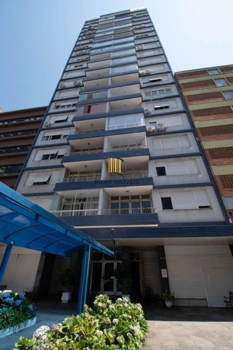 Apartamento de 3 dormitórios à venda no Bairro Centro Histórico, Porto Alegre.
