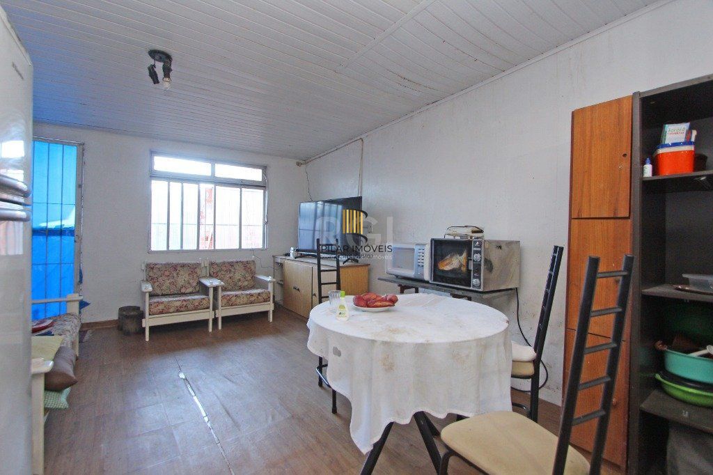 Casa para Venda - 160m², 4 dormitórios, sendo 1 suites, 3 vagas - Medianeira