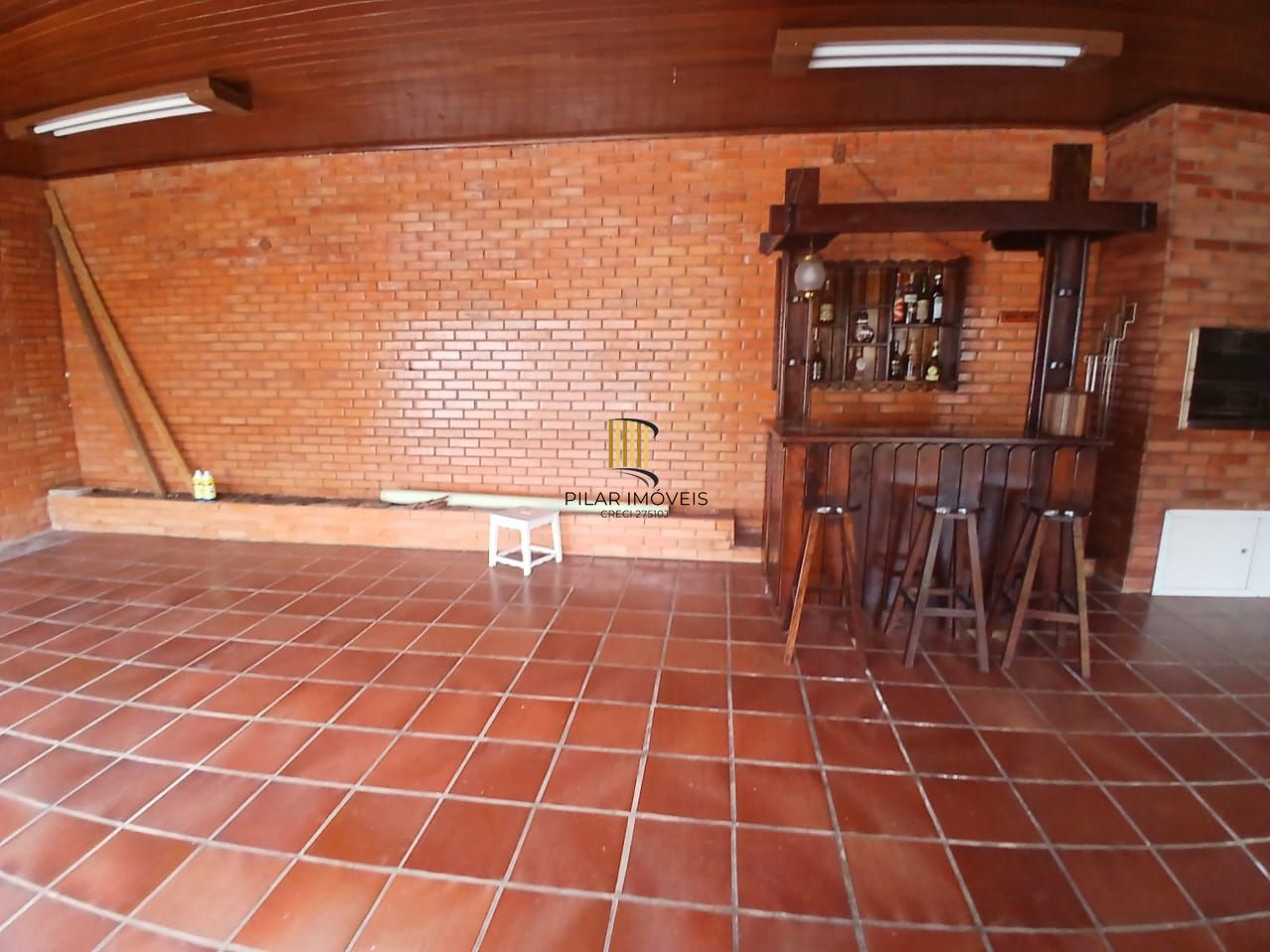 Casa com piscina e patio ampla no bairro Boa Vista, Porto Alegre/RS