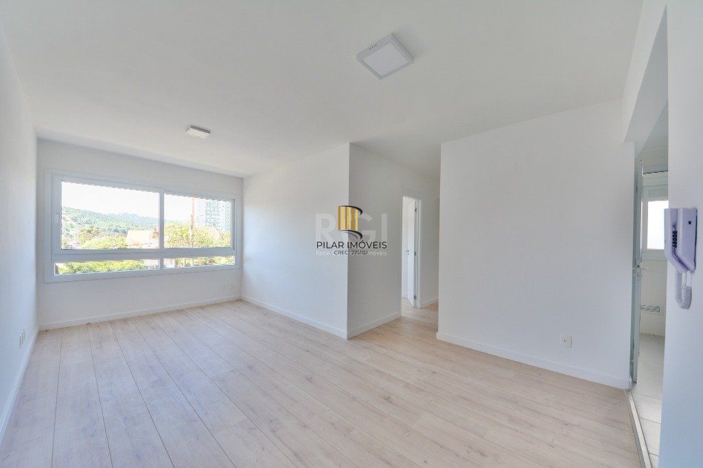Casa 7 dormitórios no bairro Glória