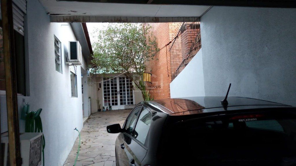 Casa para Venda - 174m², 3 dormitórios, sendo 1 suites, 3 vagas - Jardim Sabará