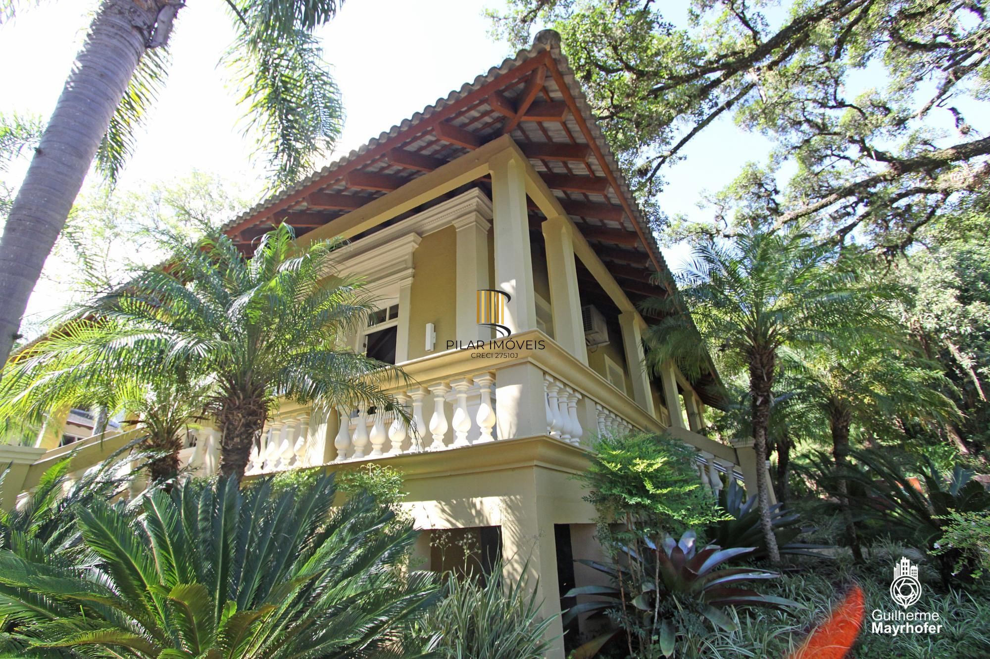 Casa de Condomínio 4 dormitórios no bairro Teresópolis