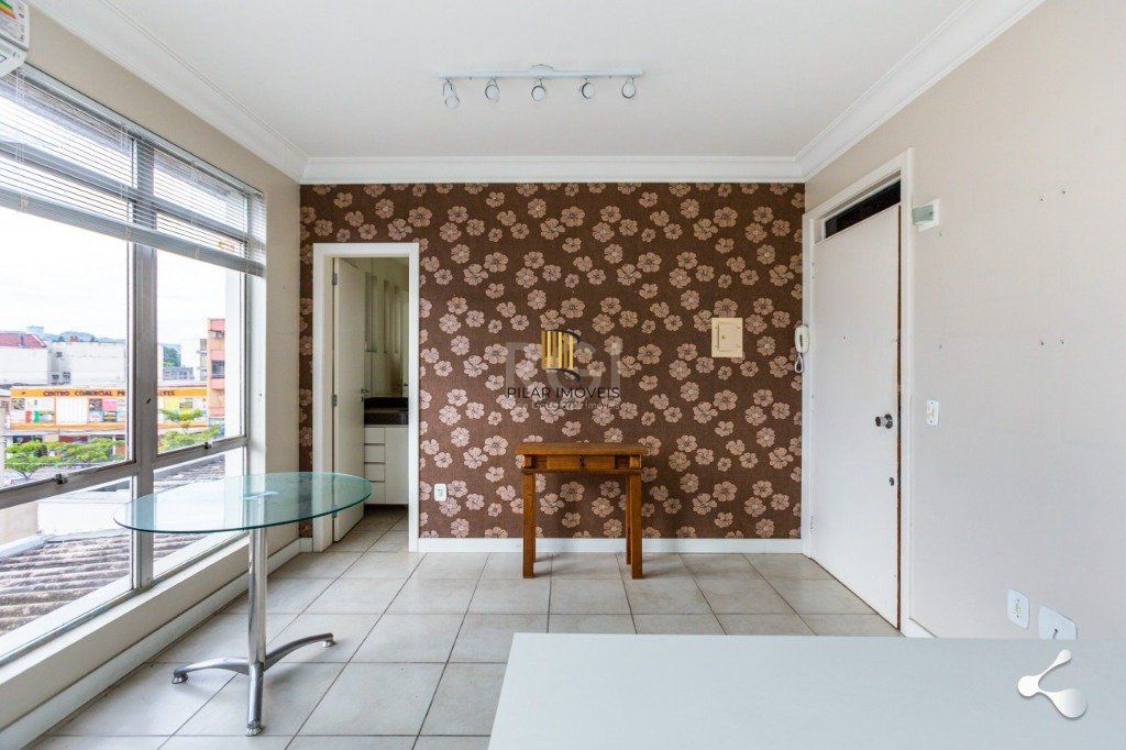 Conjunto/Sala para Venda - 21.72m², 0 dormitórios, Petrópolis
