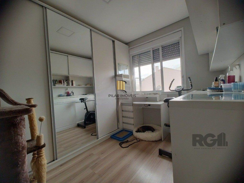 Casa com 3 dormitórios no bairro hípica