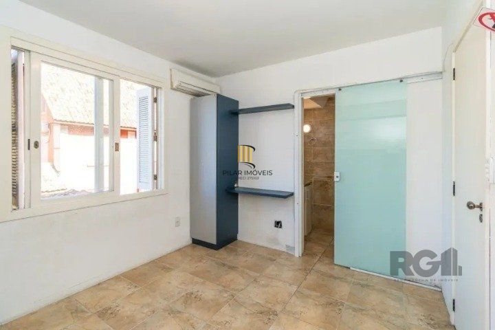 Casa de Condomínio 4 dormitórios no bairro Medianeira