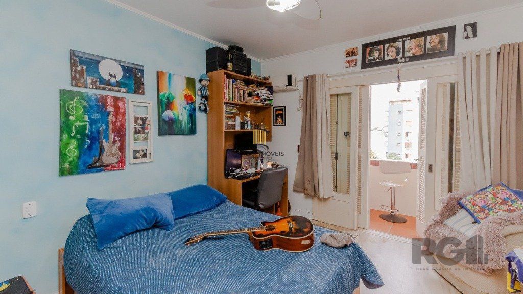 Casa 394m², 4 dormitórios, 4 vagas no bairro Cristo Redentor