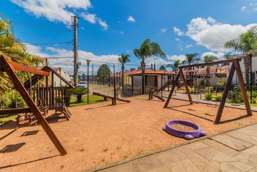 Casa de Condomínio 2 dormitórios no bairro Hípica