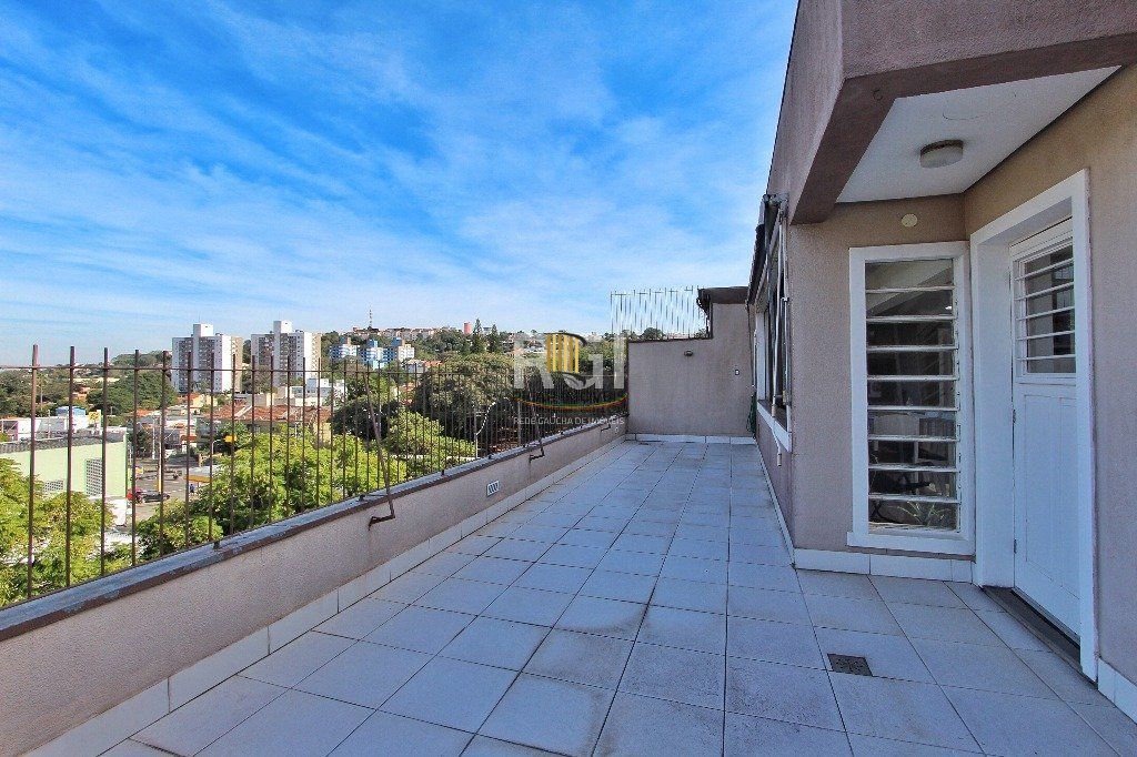 Cobertura para Venda - 177.81m², 3 dormitórios, sendo 1 suites, 1 vaga - Teresópolis
