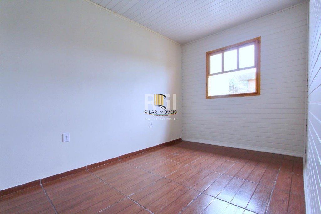 CASA BEM LOCALIZADA NA CAVALHADA EM FRENTE AO CECOPAM