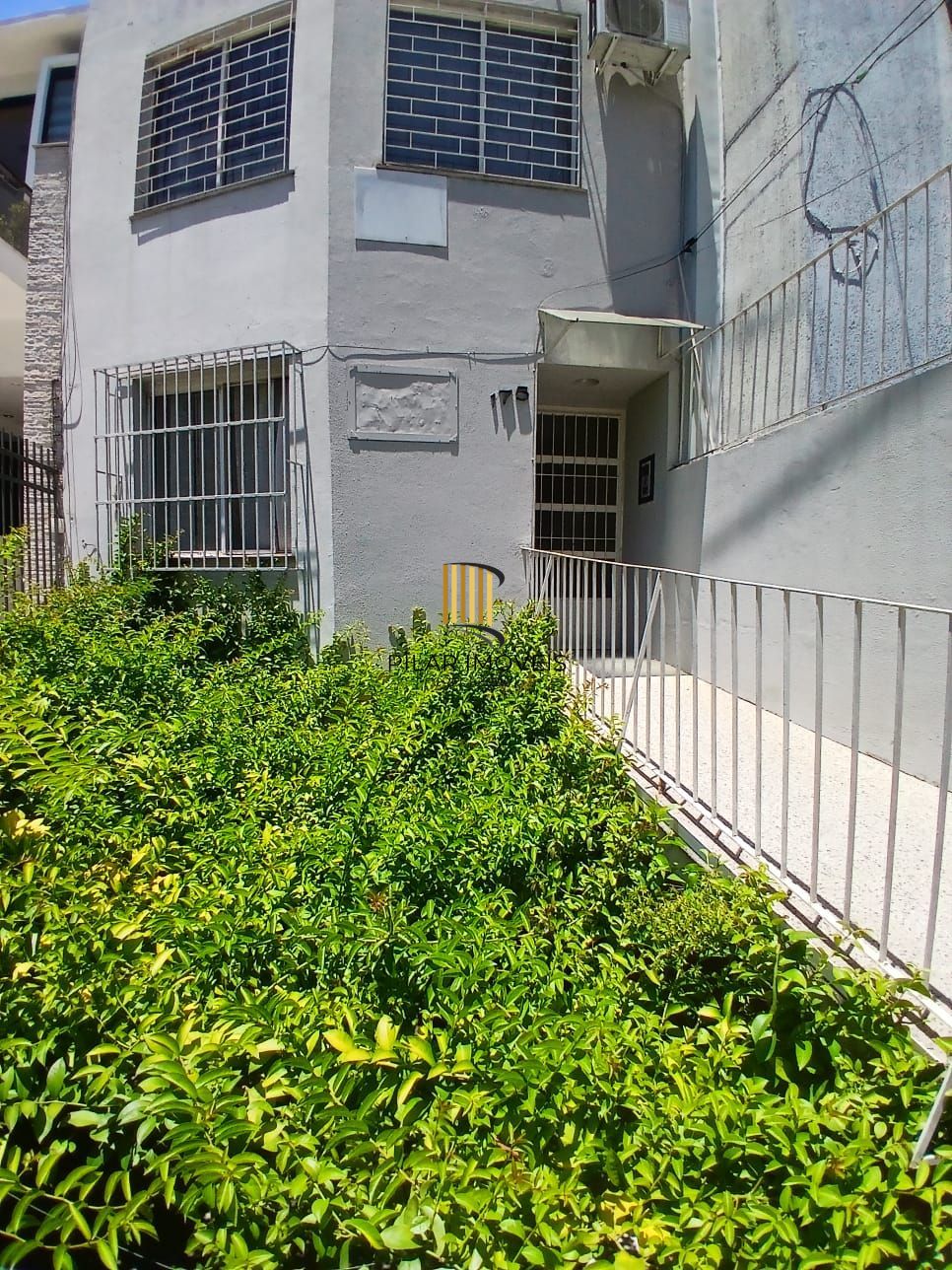 Apartamento garden de 02 dormitórios no bairro Petropolis-Porto Alegre/RS