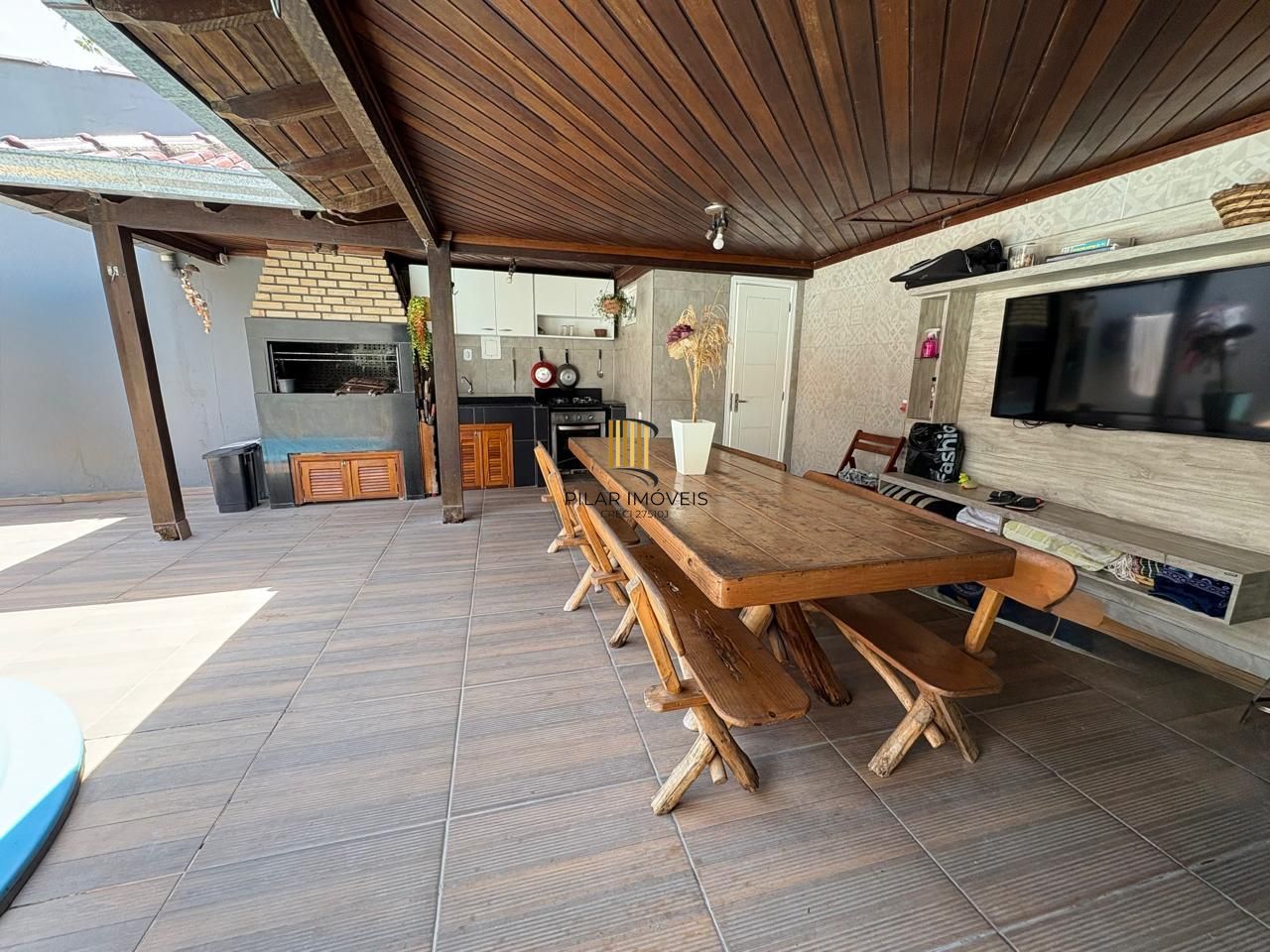 Casa residencial 234m² , 2 dormitórios no bairro Glória