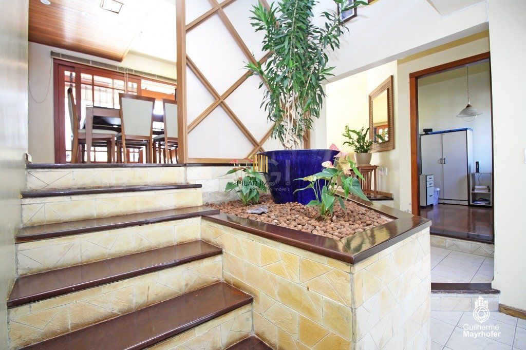 Casa para Venda - 275.72m², 4 dormitórios, sendo 3 suites, 4 vagas - Glória