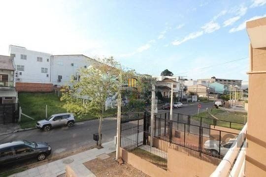Casa 2 dormitórios no bairro Hípica