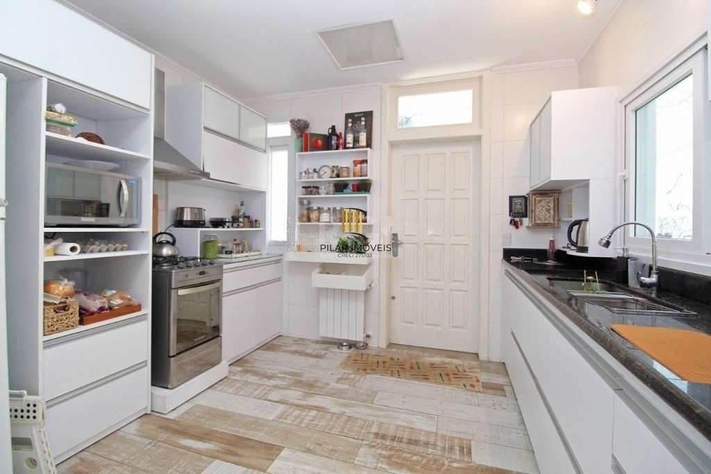 Casa de 317m², bairro jardim Lindoia