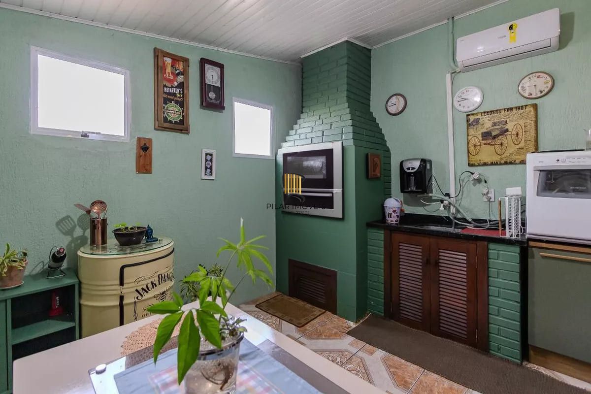 Casa de condomínio à venda com 258m², 3 quartos e 2 vagas