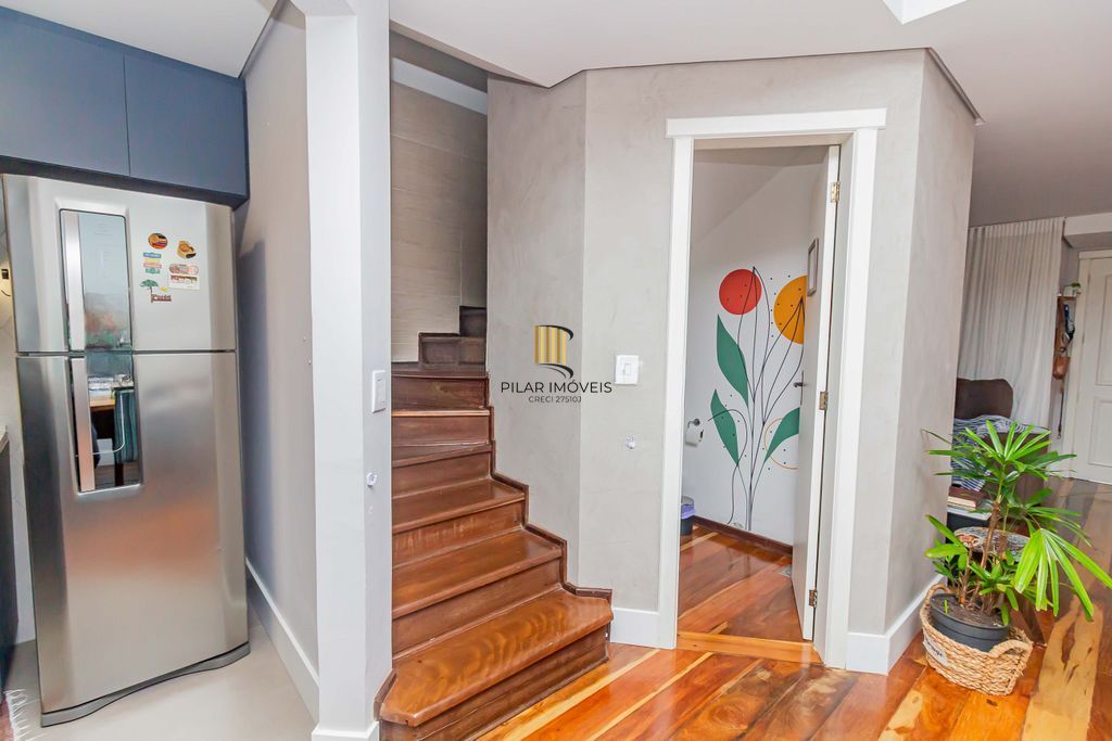 Casa de 3 dormitórios à venda no Bairro Serraria - Porto Alegre