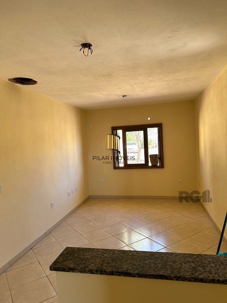 Casa de 3 dormitórios com 144m², no bairro Lomba do Pinheiro