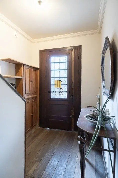 Casa 3 dormitórios no bairro Menino Deus